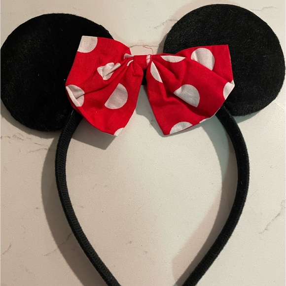 Minnie Mouse light up dress 12 mo red white matching headband! Worn once Disney - Picture 2 of 9